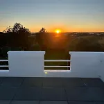 Prázdninový dům House In Paradise *